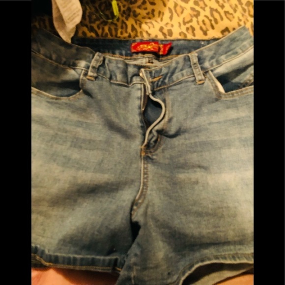 𝅺ONE 5 ONE size 10 blue Jean shorts high rise stretch denim - Picture 2 of 5